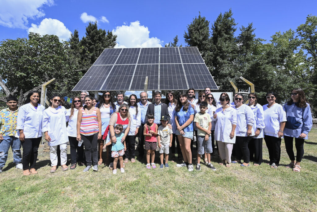 Kicillof inauguró un Centro de Atención Primaria de la Salud en Tapalqué