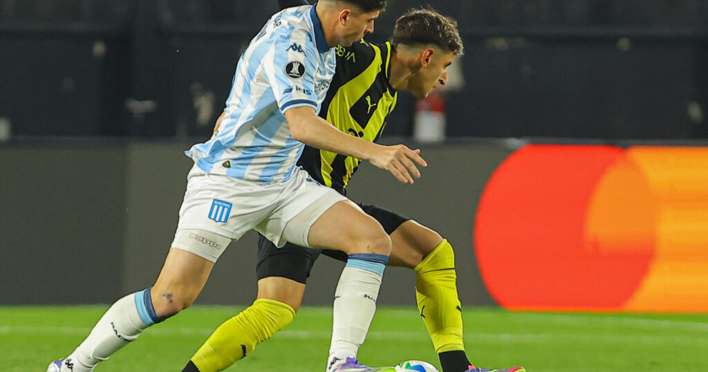 Peñarol - Racing. Fotobaires