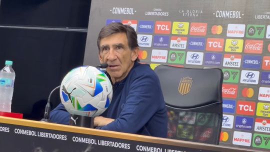 gustavo-costas-2079264