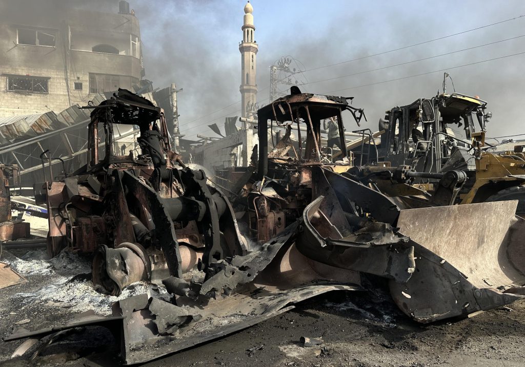 rss-efefb5c560d2772d598af599beba3dcd6df04a9075cw-1024x717-1