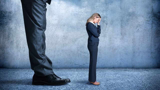 Acoso-laboral-640x360