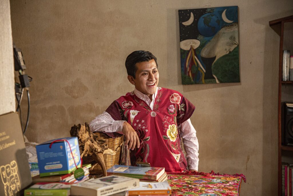 maestro-tzotzil-scaled-1