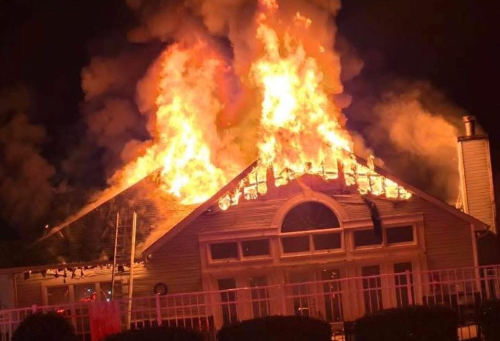 incendio-pavo-1024x699-1